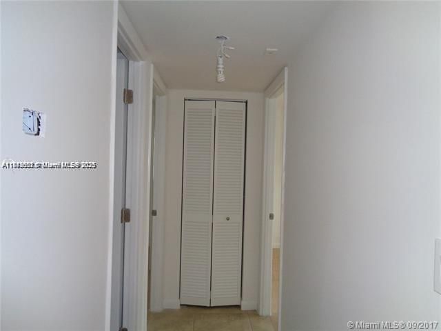 For Sale: $174,000 (2 beds, 2 baths, 920 Square Feet)