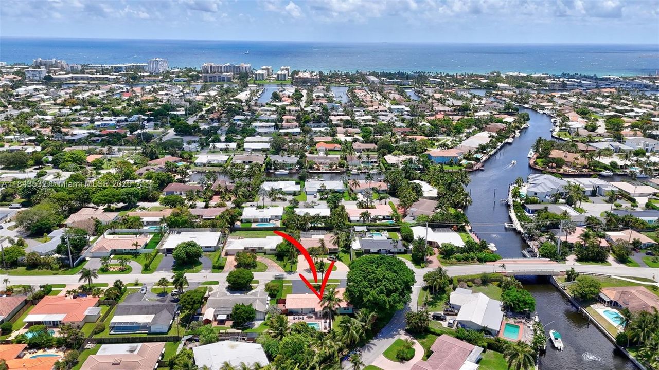 Activo con contrato: $865,000 (3 camas, 3 baños, 1840 Pies cuadrados)