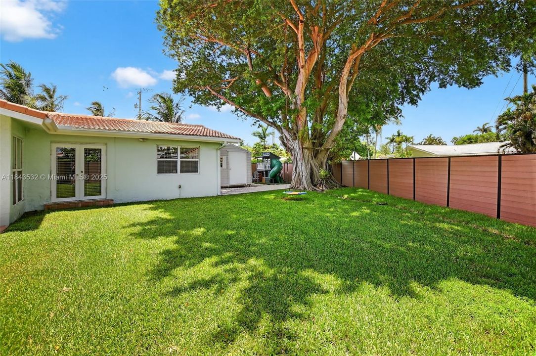 Activo con contrato: $865,000 (3 camas, 3 baños, 1840 Pies cuadrados)