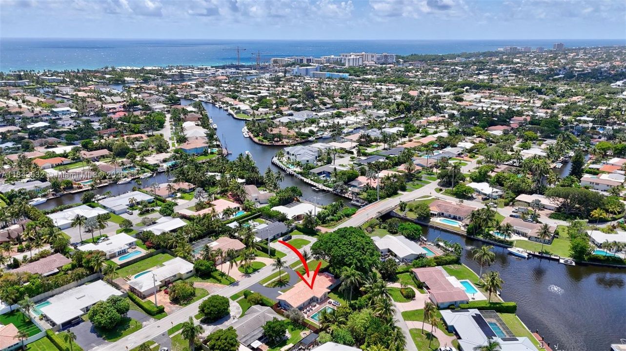 Activo con contrato: $865,000 (3 camas, 3 baños, 1840 Pies cuadrados)