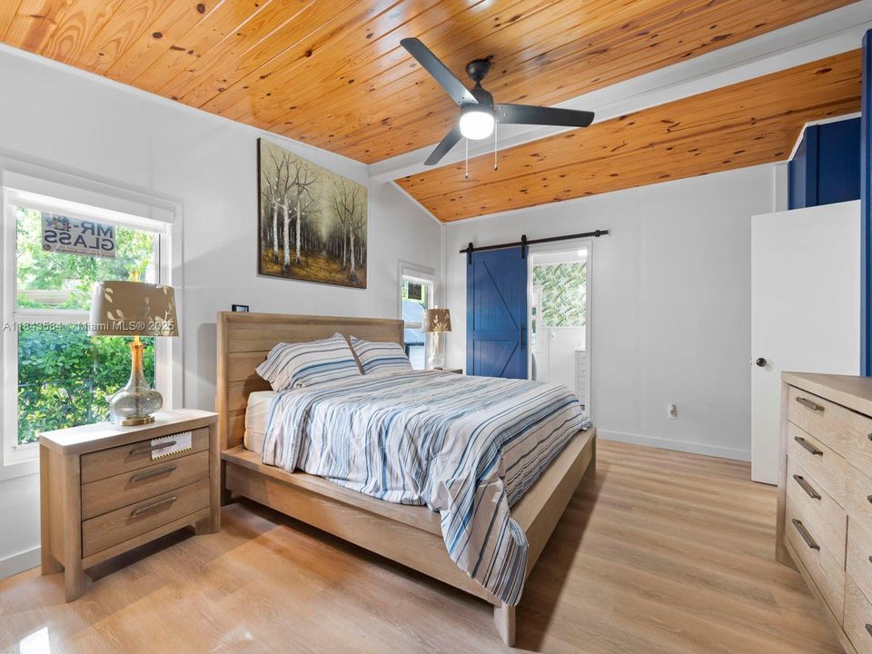 最近售出: $549,500 (3 贝兹, 2 浴室, 1430 平方英尺)