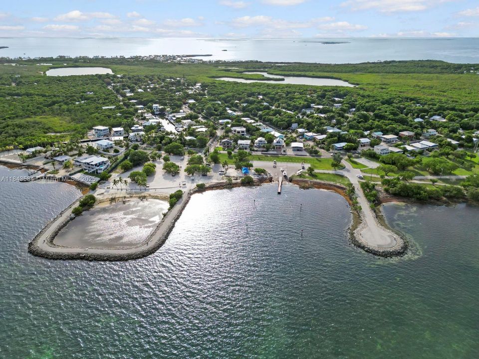 最近售出: $549,500 (3 贝兹, 2 浴室, 1430 平方英尺)