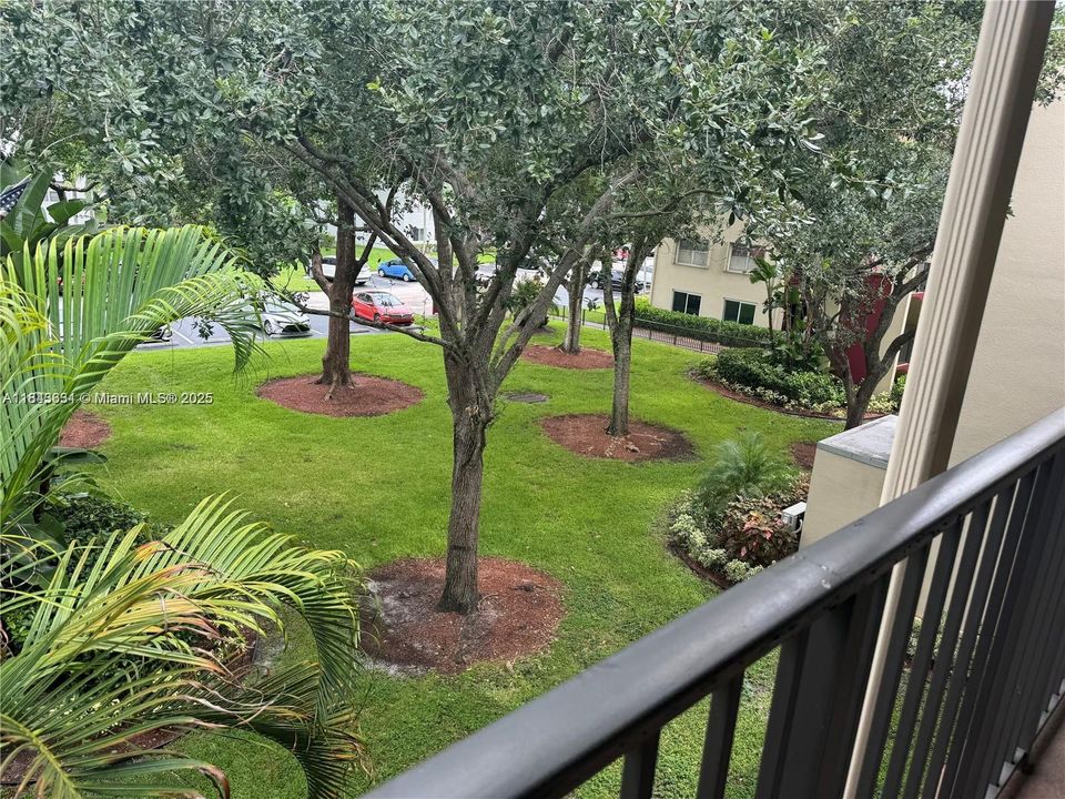 Vendido Recientemente: $98,000 (1 camas, 1 baños, 811 Pies cuadrados)