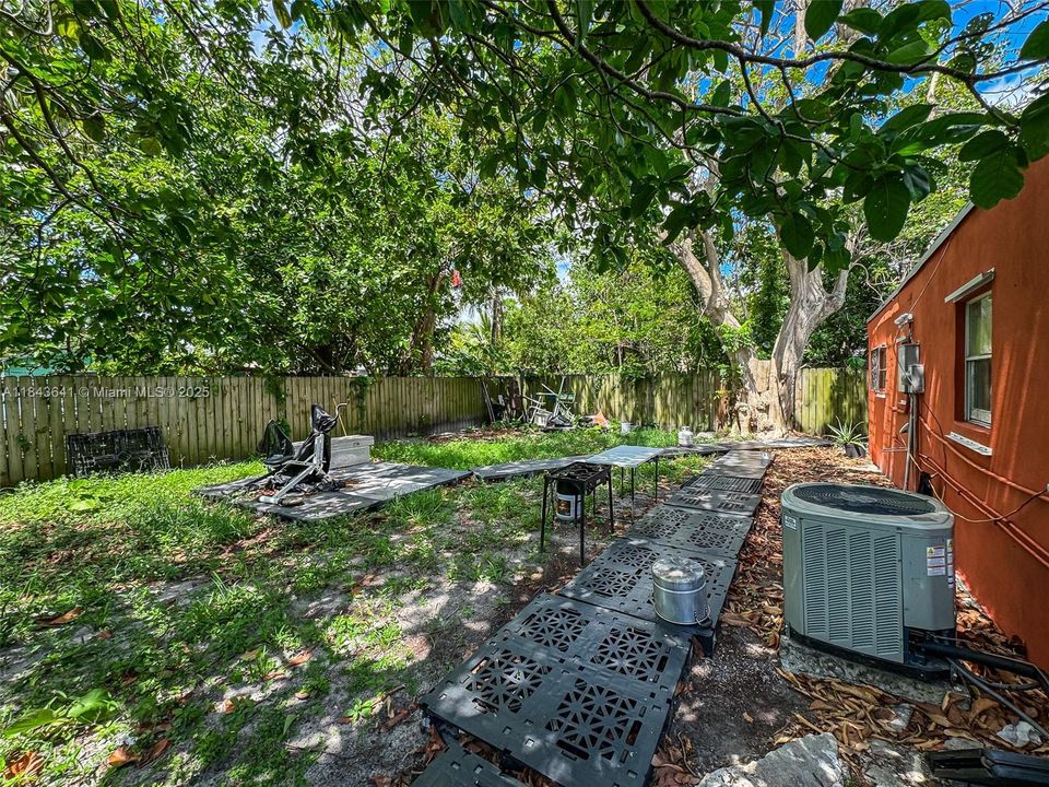 For Sale: $599,000 (0 beds, 0 baths, 1789 Square Feet)