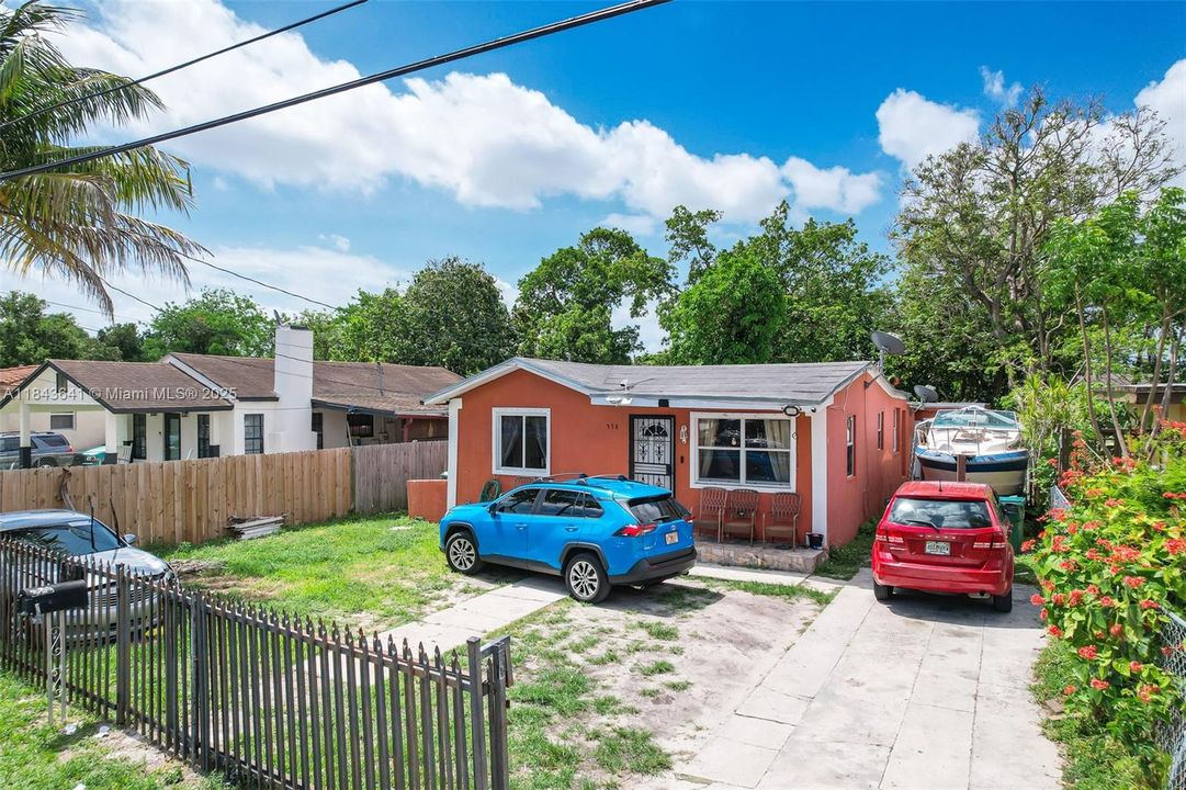 For Sale: $599,000 (0 beds, 0 baths, 1789 Square Feet)