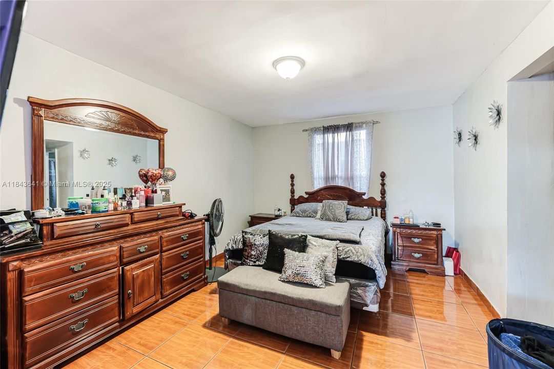 For Sale: $599,000 (0 beds, 0 baths, 1789 Square Feet)