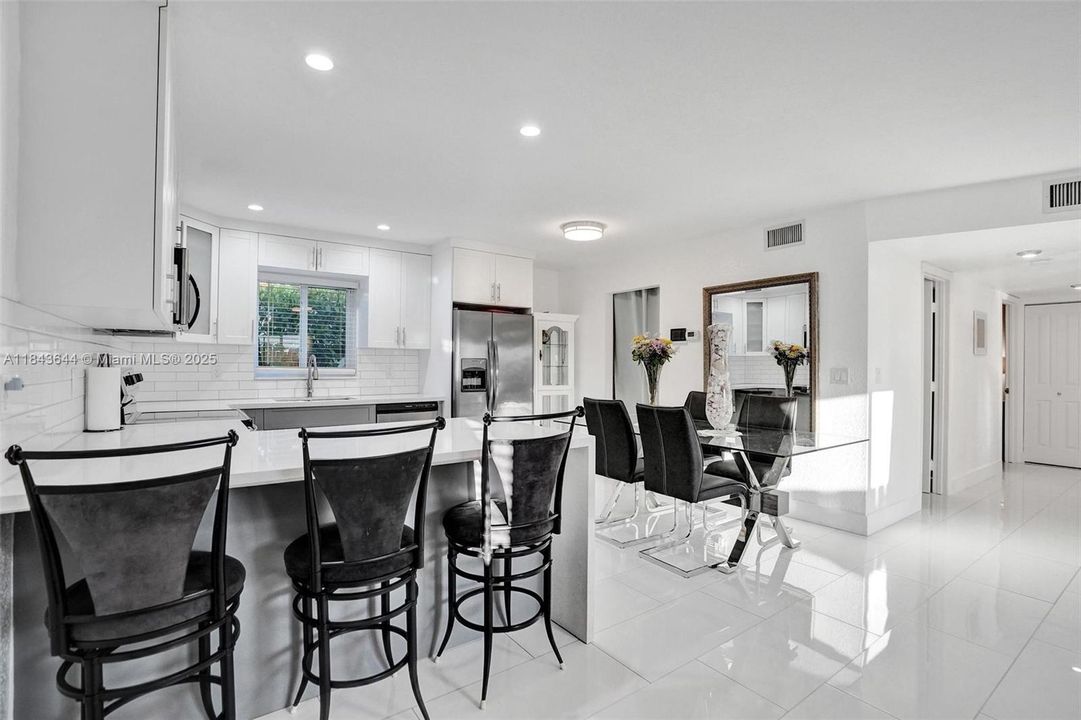 Active With Contract: $505,000 (3 beds, 2 baths, 1290 Square Feet)