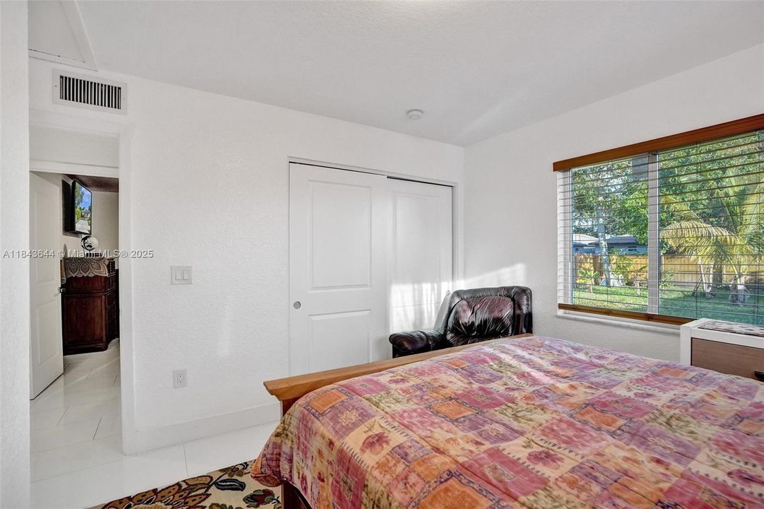 Active With Contract: $505,000 (3 beds, 2 baths, 1290 Square Feet)
