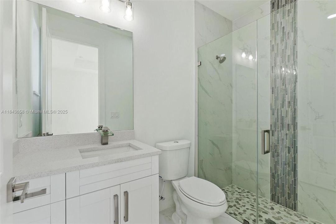 В аренду: $2,100 (3 спален, 2 ванн, 0 Квадратных фут)