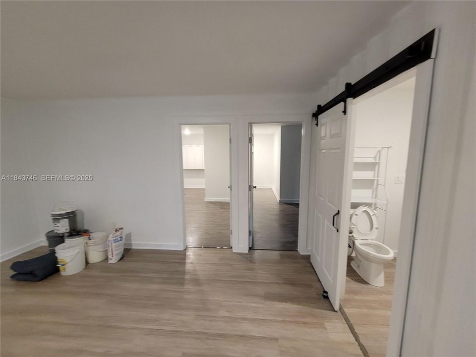 For Sale: $300,000 (3 beds, 2 baths, 1260 Square Feet)
