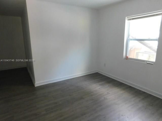 For Sale: $300,000 (3 beds, 2 baths, 1260 Square Feet)
