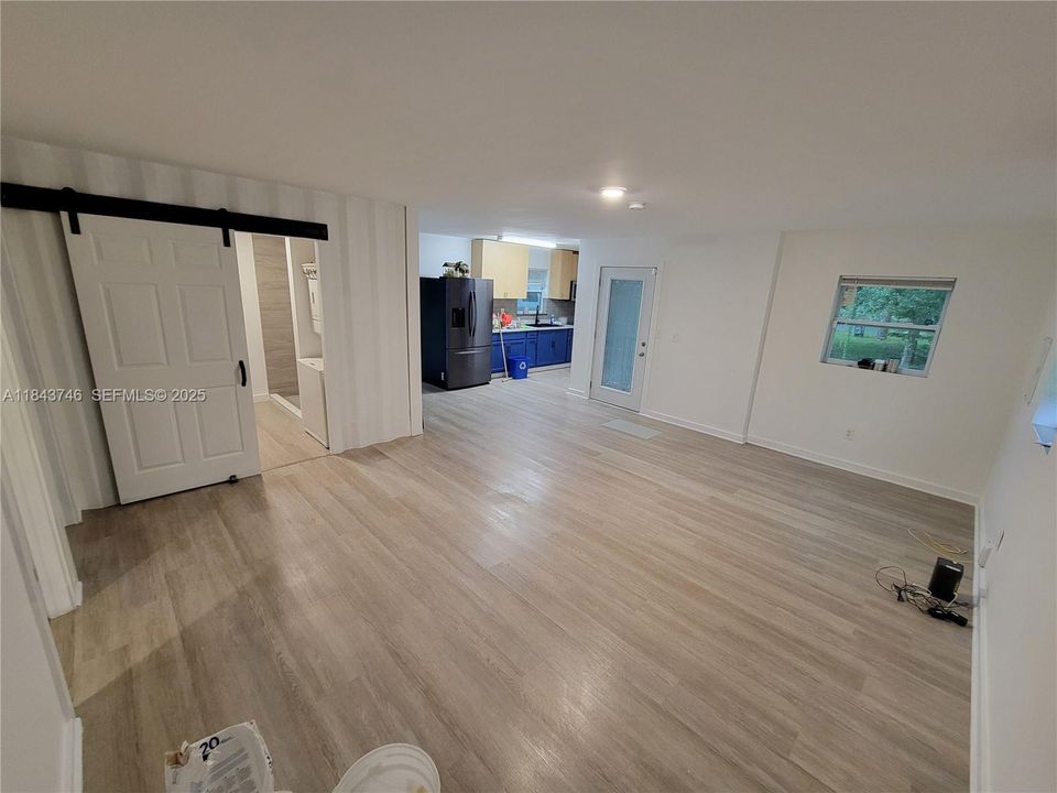 For Sale: $300,000 (3 beds, 2 baths, 1260 Square Feet)