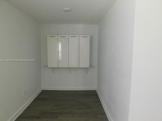 For Sale: $300,000 (3 beds, 2 baths, 1260 Square Feet)