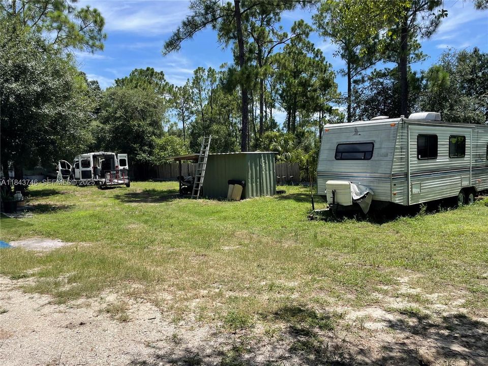 For Sale: $300,000 (3 beds, 2 baths, 1260 Square Feet)