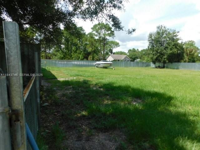 For Sale: $300,000 (3 beds, 2 baths, 1260 Square Feet)