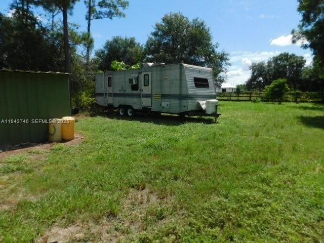 For Sale: $300,000 (3 beds, 2 baths, 1260 Square Feet)