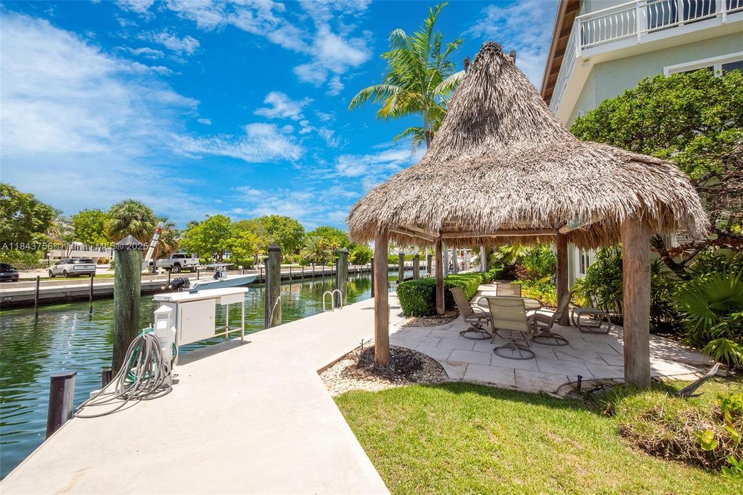 Recently Sold: $3,278,363 (4 beds, 3 baths, 3128 Square Feet)