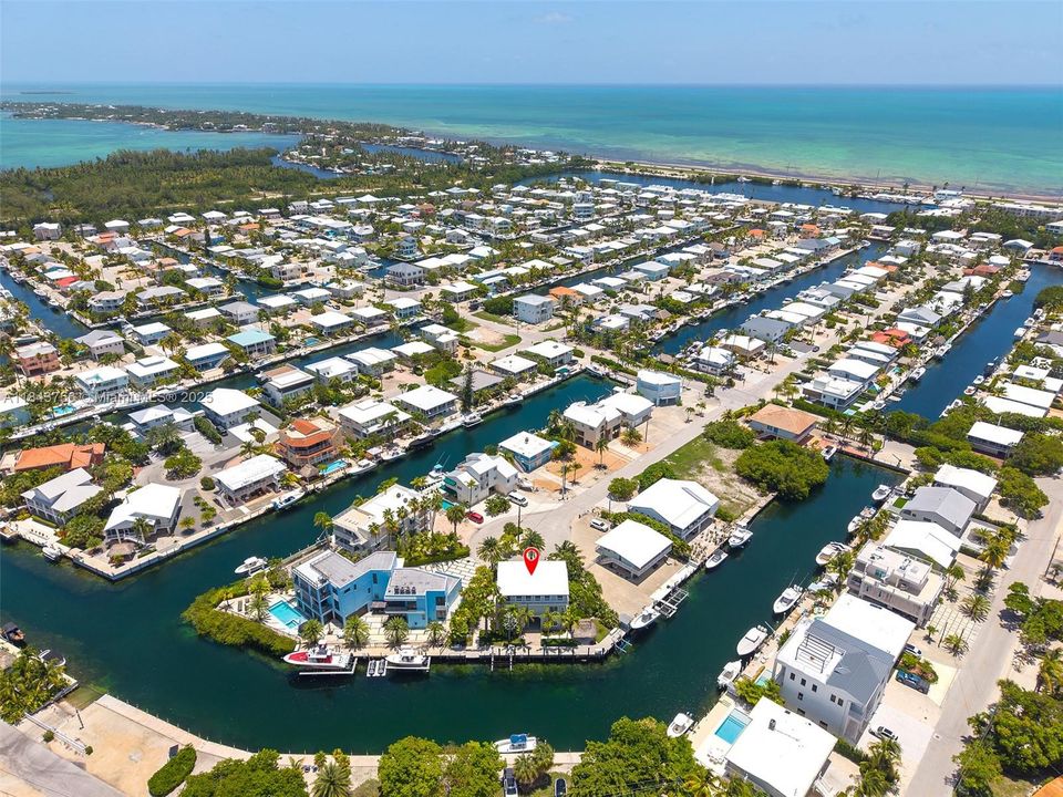 Recently Sold: $3,278,363 (4 beds, 3 baths, 3128 Square Feet)