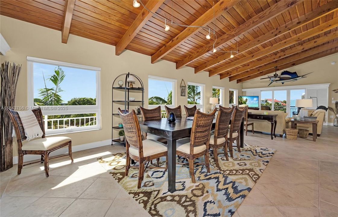 Recently Sold: $3,278,363 (4 beds, 3 baths, 3128 Square Feet)