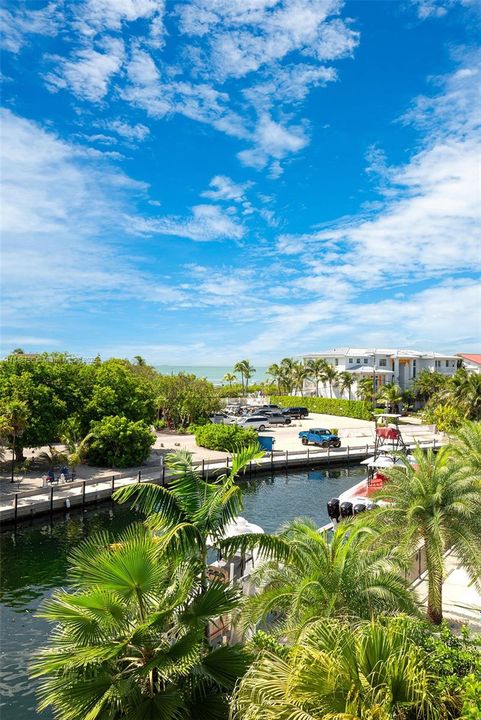 Recently Sold: $3,278,363 (4 beds, 3 baths, 3128 Square Feet)