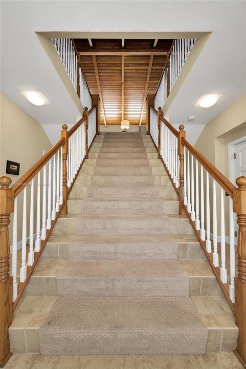 Recently Sold: $3,278,363 (4 beds, 3 baths, 3128 Square Feet)