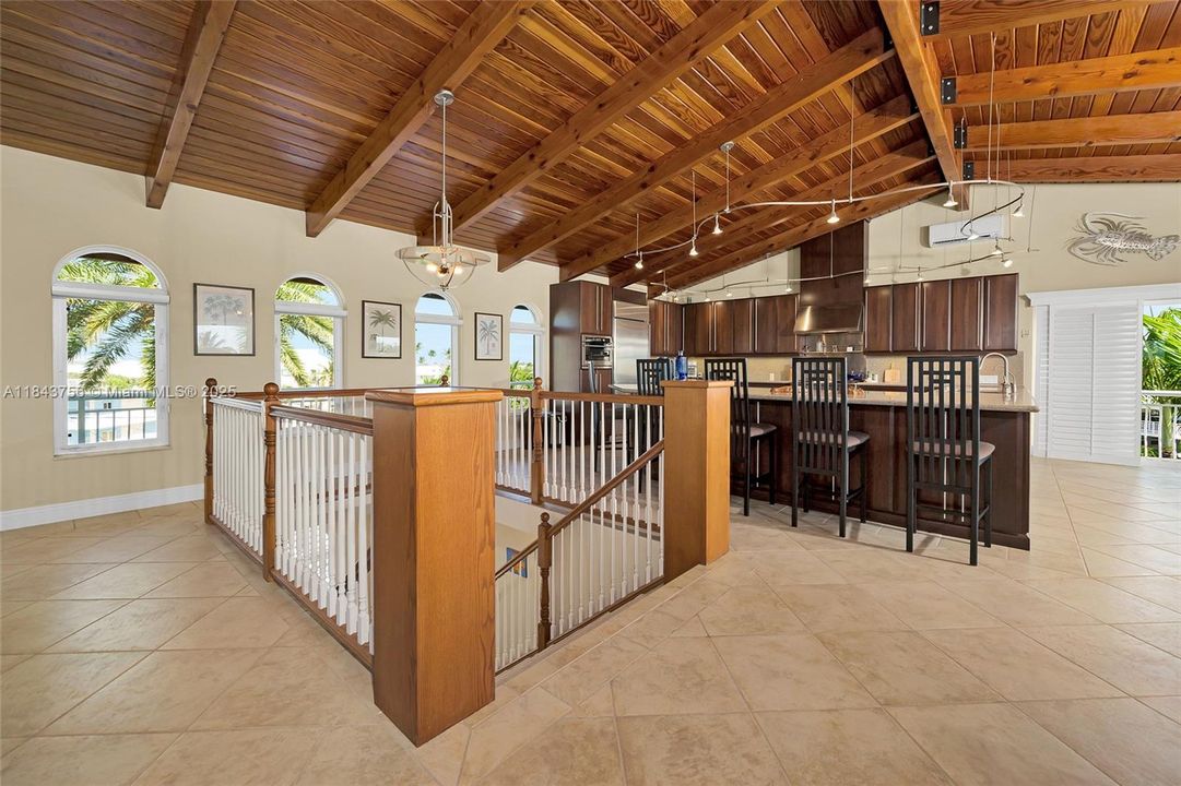 Recently Sold: $3,278,363 (4 beds, 3 baths, 3128 Square Feet)