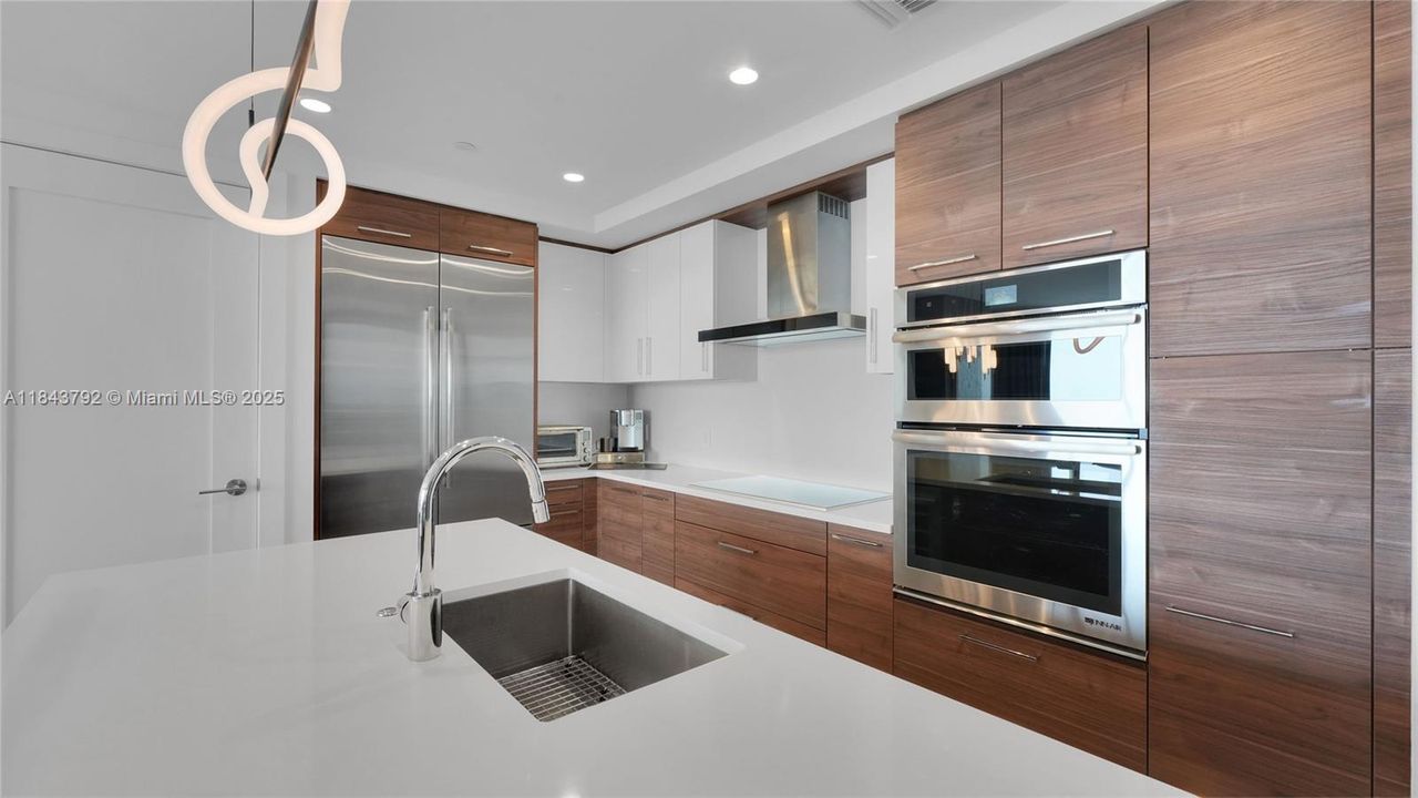 En Venta: $1,695,000 (2 camas, 2 baños, 1501 Pies cuadrados)