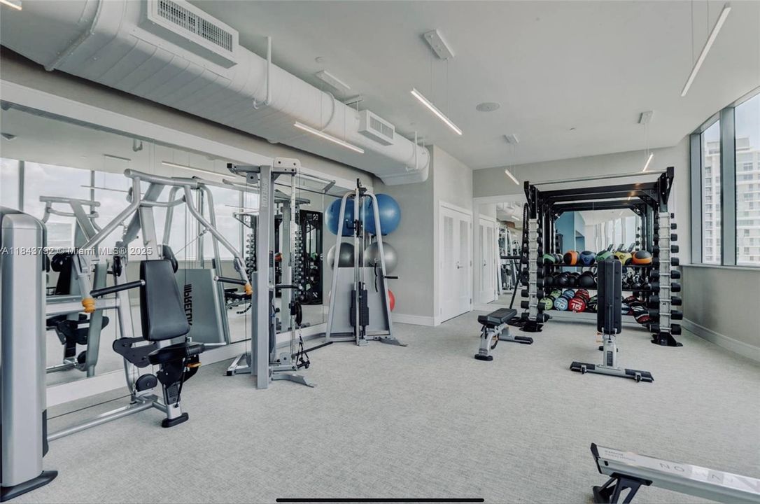 En Venta: $1,695,000 (2 camas, 2 baños, 1501 Pies cuadrados)