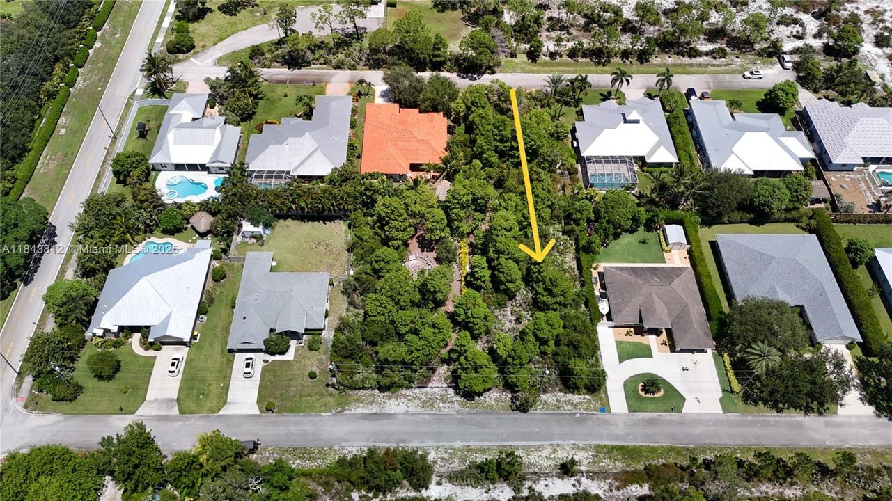 Vendido Recientemente: $375,000 (0.20 acres)