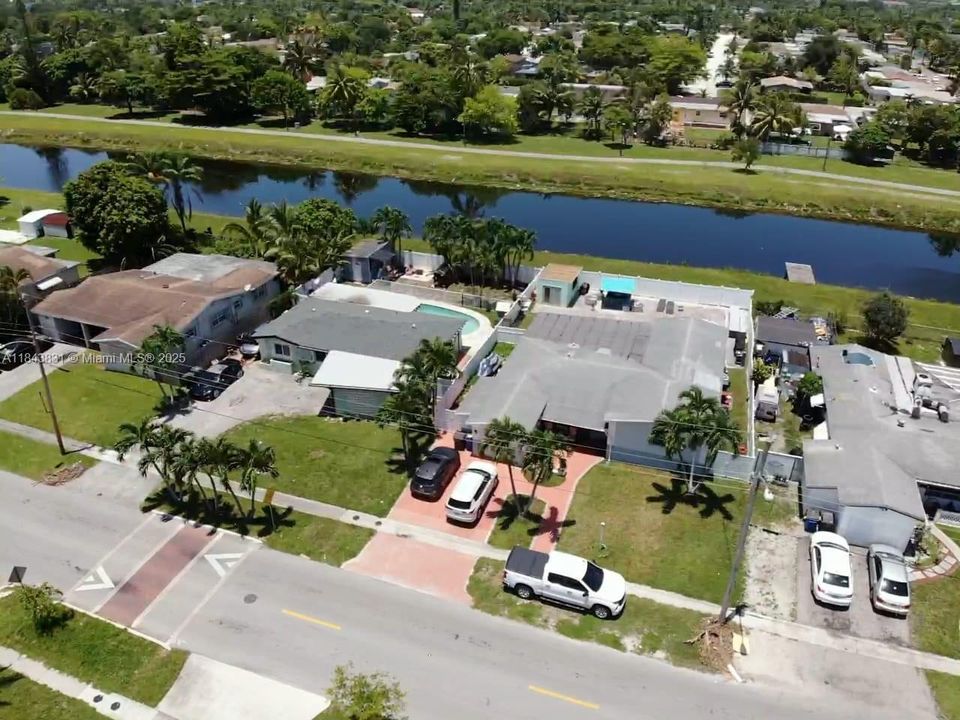 待售: $599,999 (3 贝兹, 2 浴室, 1935 平方英尺)