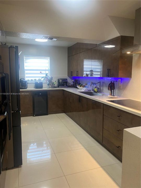 待售: $599,999 (3 贝兹, 2 浴室, 1935 平方英尺)