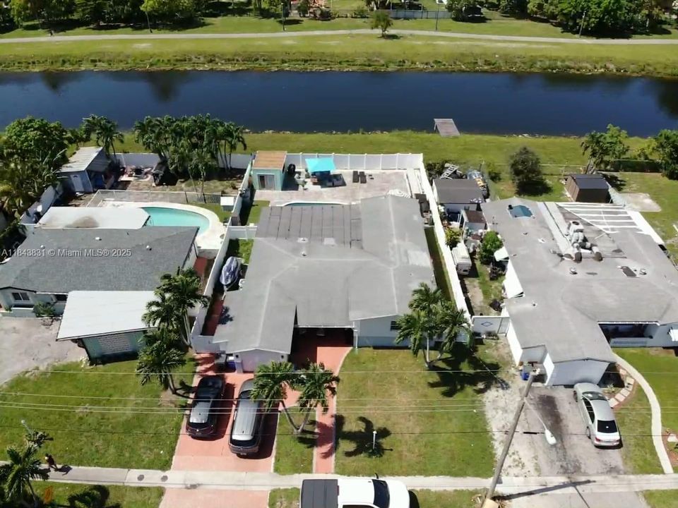 待售: $599,999 (3 贝兹, 2 浴室, 1935 平方英尺)