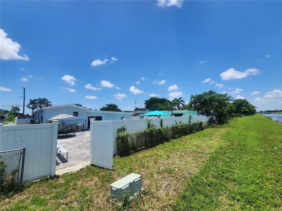 待售: $599,999 (3 贝兹, 2 浴室, 1935 平方英尺)