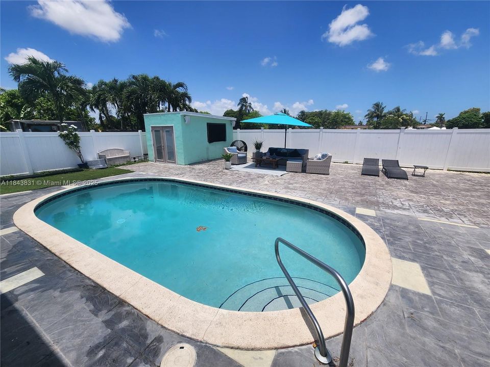 待售: $599,999 (3 贝兹, 2 浴室, 1935 平方英尺)