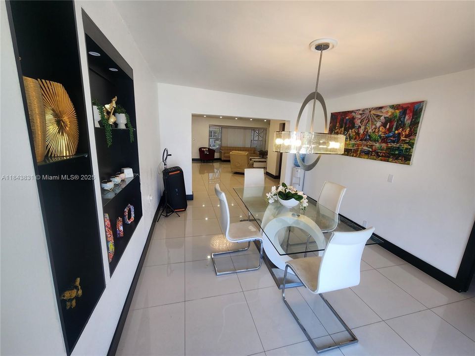 待售: $599,999 (3 贝兹, 2 浴室, 1935 平方英尺)