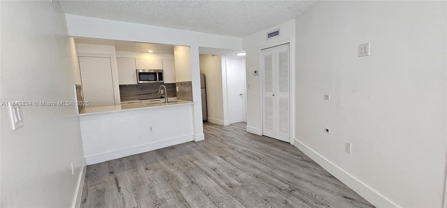 Activo con contrato: $209,900 (1 camas, 1 baños, 619 Pies cuadrados)