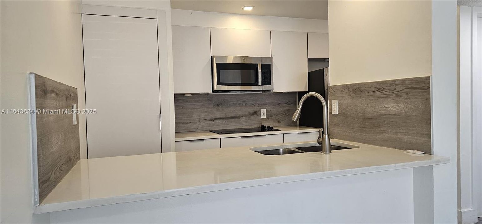 Activo con contrato: $209,900 (1 camas, 1 baños, 619 Pies cuadrados)