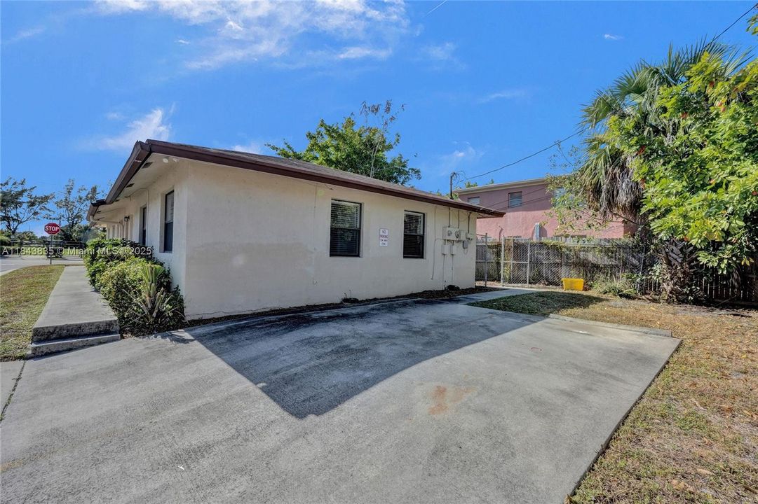 Recently Sold: $535,000 (0 beds, 0 baths, 1764 Square Feet)