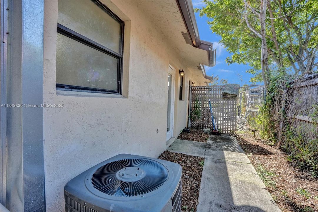 Recently Sold: $535,000 (0 beds, 0 baths, 1764 Square Feet)