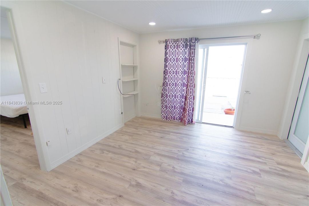 最近租的: $2,599 (1 贝兹, 1 浴室, 700 平方英尺)