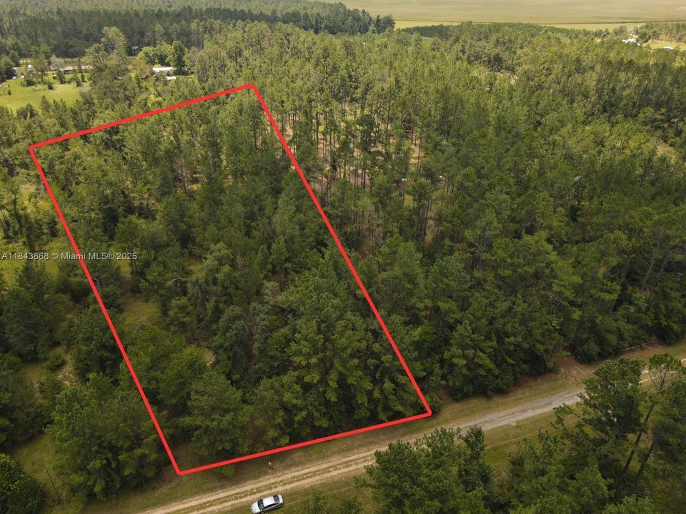 На продажу: $32,800 (2.93 acres)