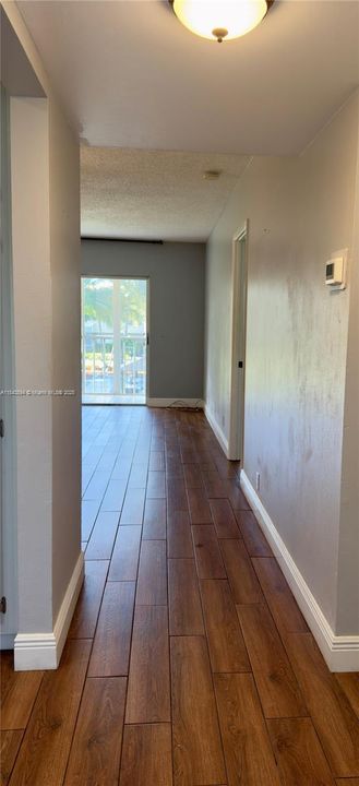 合同活跃: $160,000 (1 贝兹, 1 浴室, 672 平方英尺)