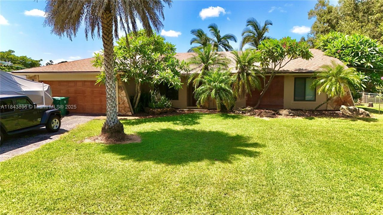 Recently Sold: $1,299,900 (4 beds, 3 baths, 2612 Square Feet)