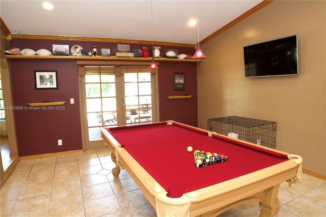 Recently Sold: $1,299,900 (4 beds, 3 baths, 2612 Square Feet)