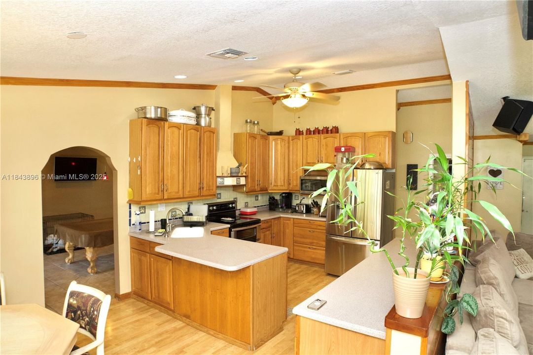 Recently Sold: $1,299,900 (4 beds, 3 baths, 2612 Square Feet)