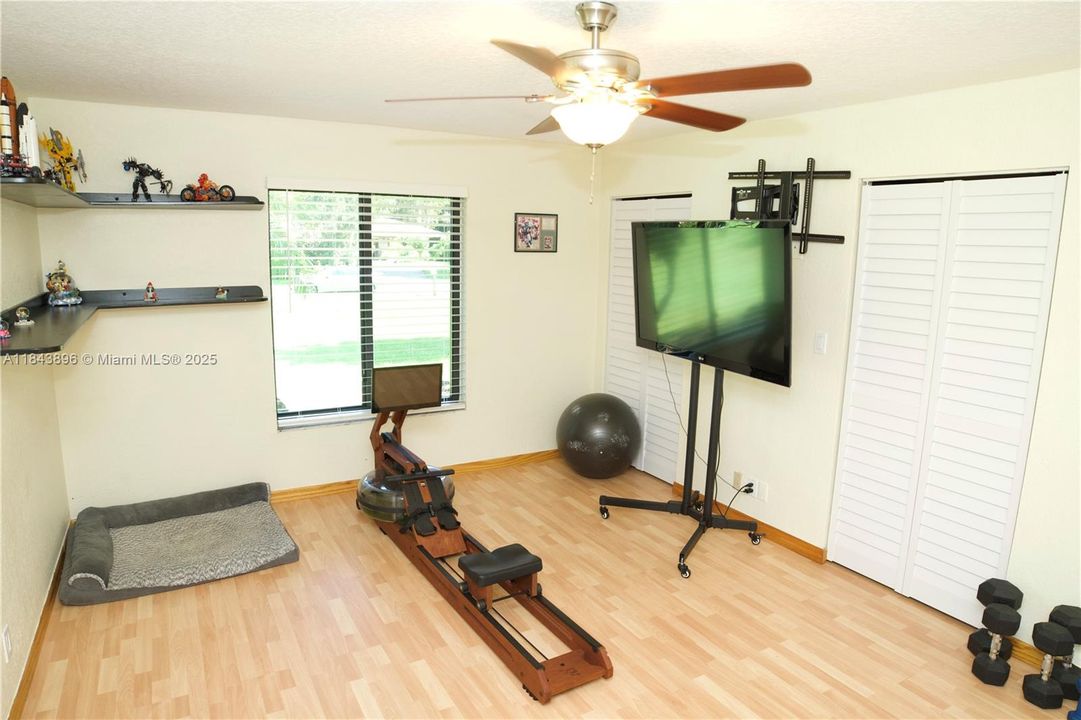 Recently Sold: $1,299,900 (4 beds, 3 baths, 2612 Square Feet)