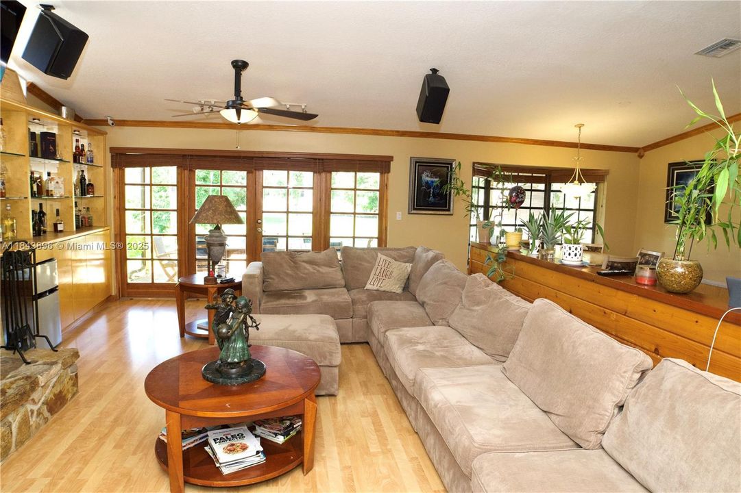 Recently Sold: $1,299,900 (4 beds, 3 baths, 2612 Square Feet)