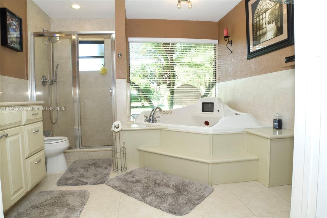 Recently Sold: $1,299,900 (4 beds, 3 baths, 2612 Square Feet)