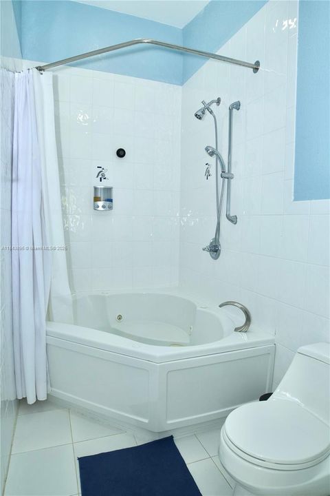 Recently Sold: $1,299,900 (4 beds, 3 baths, 2612 Square Feet)