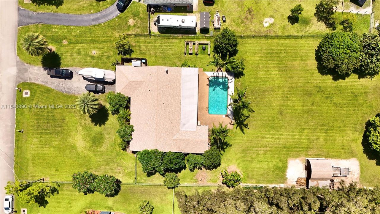 Recently Sold: $1,299,900 (4 beds, 3 baths, 2612 Square Feet)